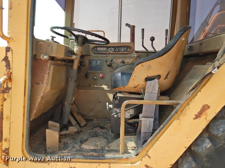 image for item DK2400 1985 Caterpillar 613C  elevating scraper