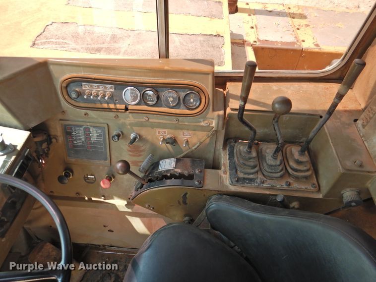 image for item DK2400 1985 Caterpillar 613C  elevating scraper