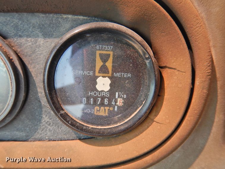 image for item DK2400 1985 Caterpillar 613C  elevating scraper