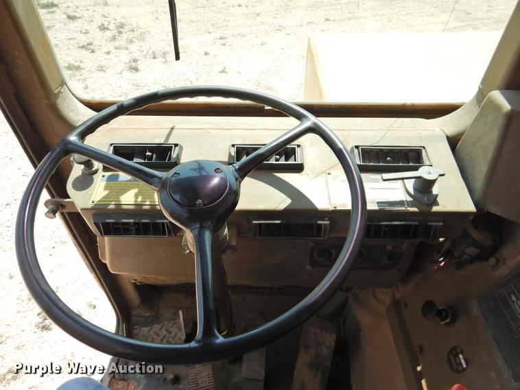 image for item DK2400 1985 Caterpillar 613C  elevating scraper