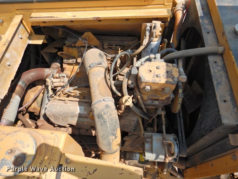 image for item DK2400 1985 Caterpillar 613C  elevating scraper