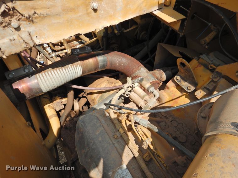 image for item DK2400 1985 Caterpillar 613C  elevating scraper