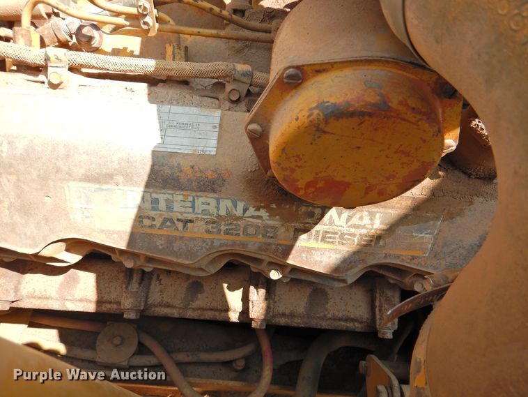 image for item DK2400 1985 Caterpillar 613C  elevating scraper