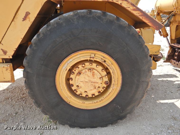 image for item DK2400 1985 Caterpillar 613C  elevating scraper