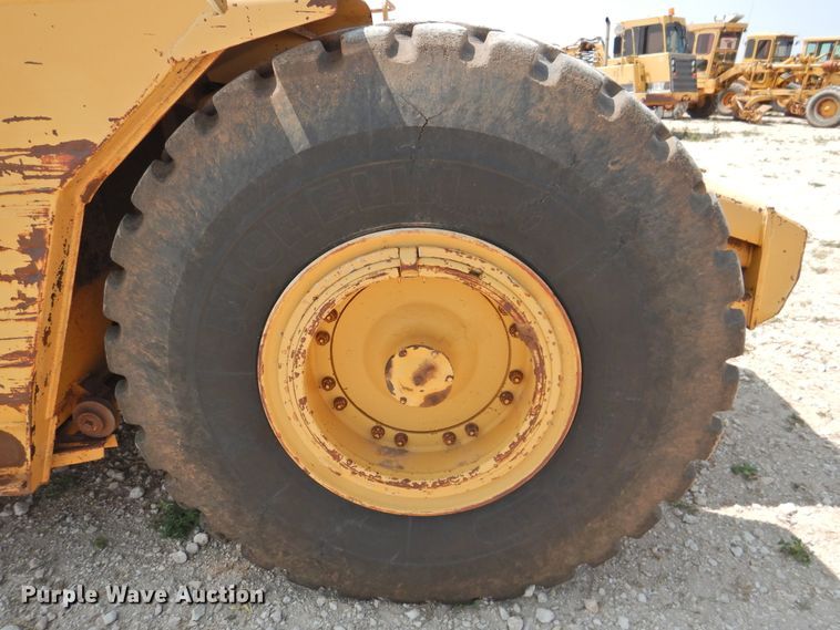 image for item DK2400 1985 Caterpillar 613C  elevating scraper