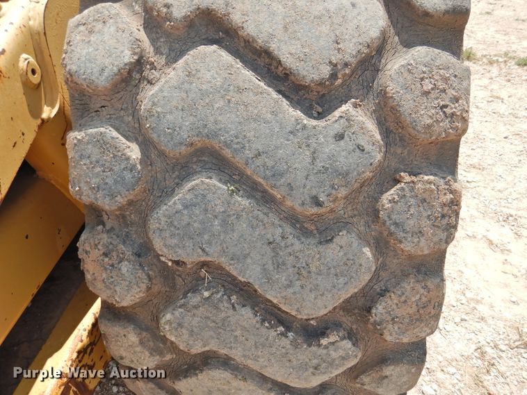 image for item DK2400 1985 Caterpillar 613C  elevating scraper