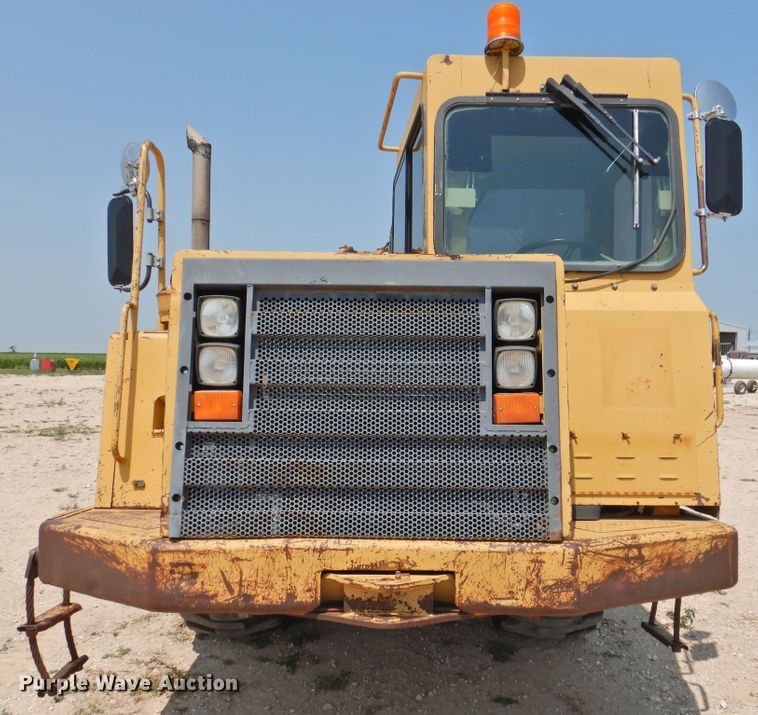 image for item DK2401 1997 Caterpillar 613C Series II  elevating scraper