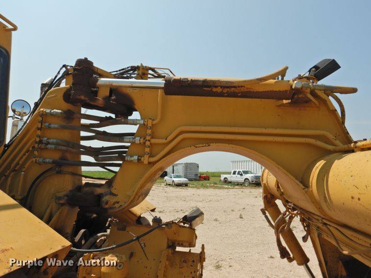image for item DK2401 1997 Caterpillar 613C Series II  elevating scraper