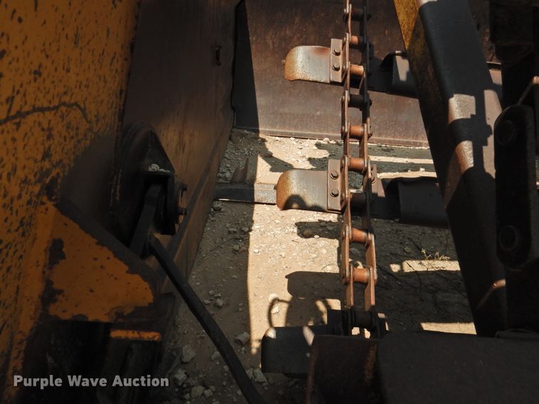 image for item DK2401 1997 Caterpillar 613C Series II  elevating scraper