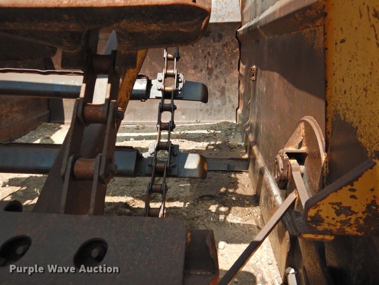 image for item DK2401 1997 Caterpillar 613C Series II  elevating scraper