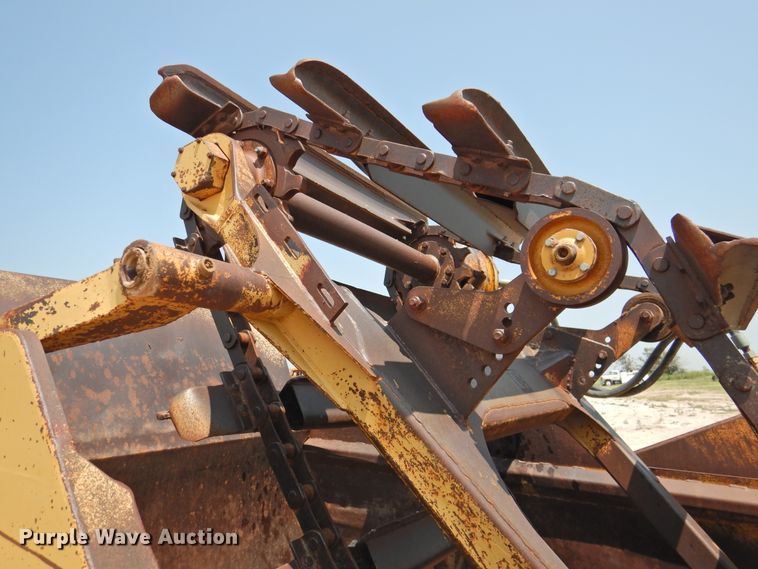 image for item DK2401 1997 Caterpillar 613C Series II  elevating scraper