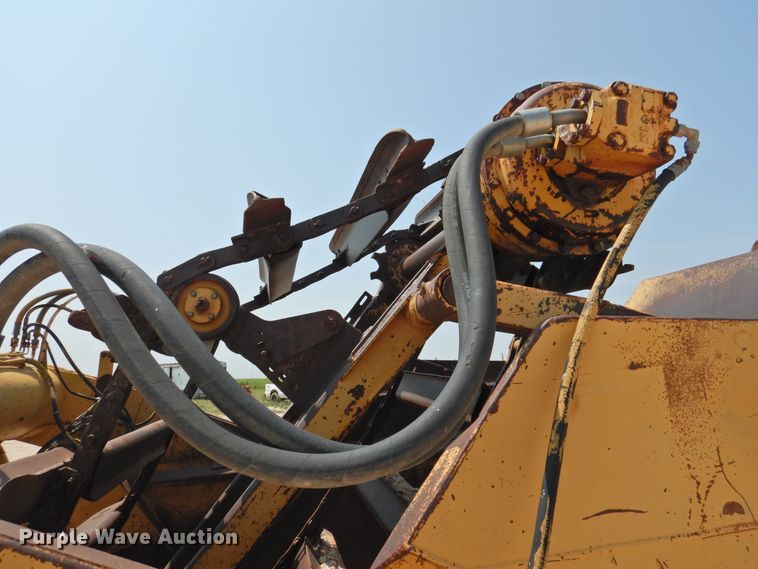 image for item DK2401 1997 Caterpillar 613C Series II  elevating scraper