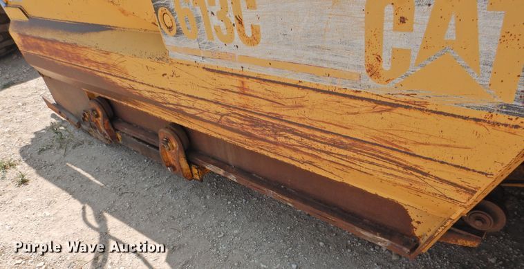 image for item DK2401 1997 Caterpillar 613C Series II  elevating scraper
