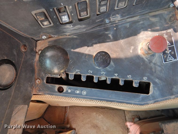 image for item DK2401 1997 Caterpillar 613C Series II  elevating scraper