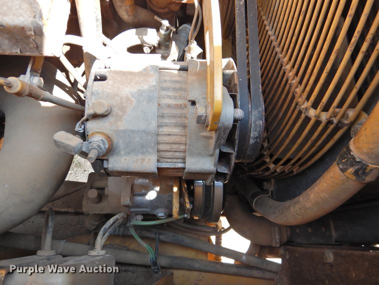 image for item DK2401 1997 Caterpillar 613C Series II  elevating scraper