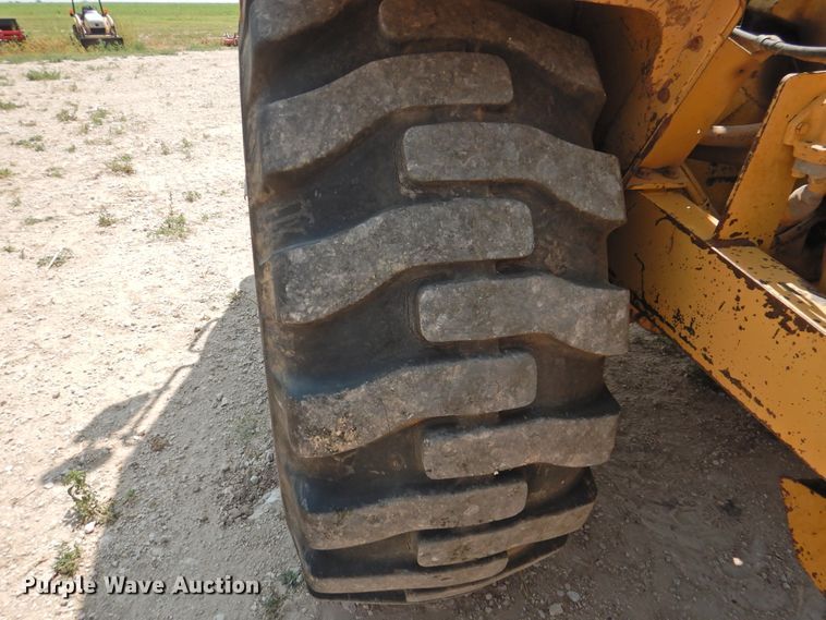 image for item DK2401 1997 Caterpillar 613C Series II  elevating scraper