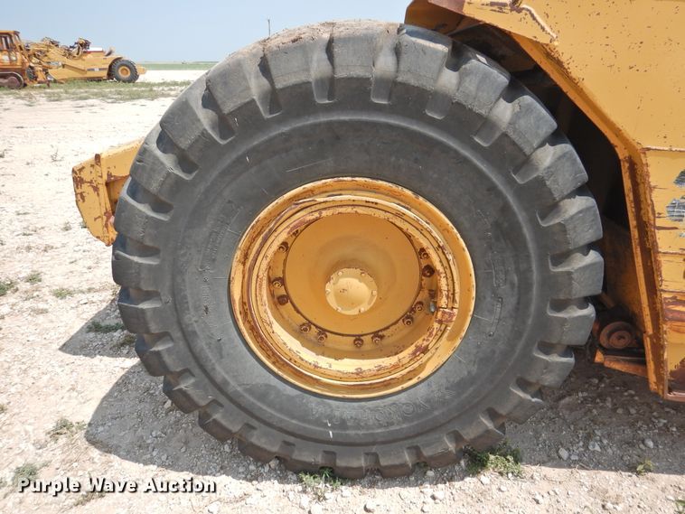 image for item DK2401 1997 Caterpillar 613C Series II  elevating scraper