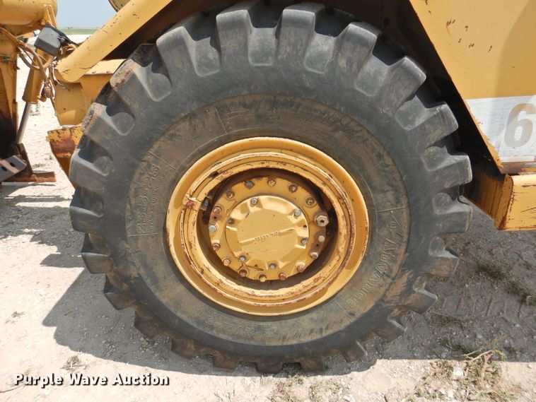 image for item DK2401 1997 Caterpillar 613C Series II  elevating scraper