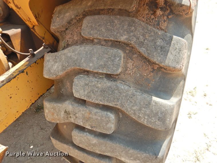 image for item DK2401 1997 Caterpillar 613C Series II  elevating scraper