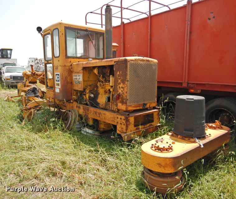 image for item DK2402 1969 Caterpillar 14E  rigid frame motor grader