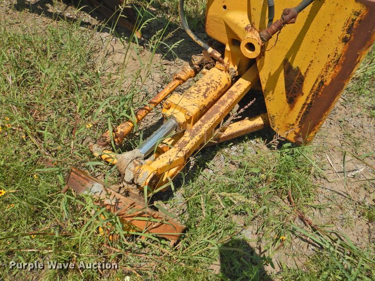 image for item DK2402 1969 Caterpillar 14E  rigid frame motor grader