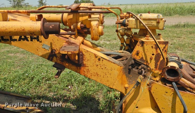 image for item DK2402 1969 Caterpillar 14E  rigid frame motor grader