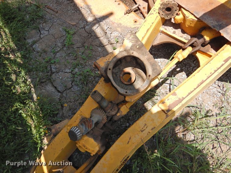 image for item DK2402 1969 Caterpillar 14E  rigid frame motor grader