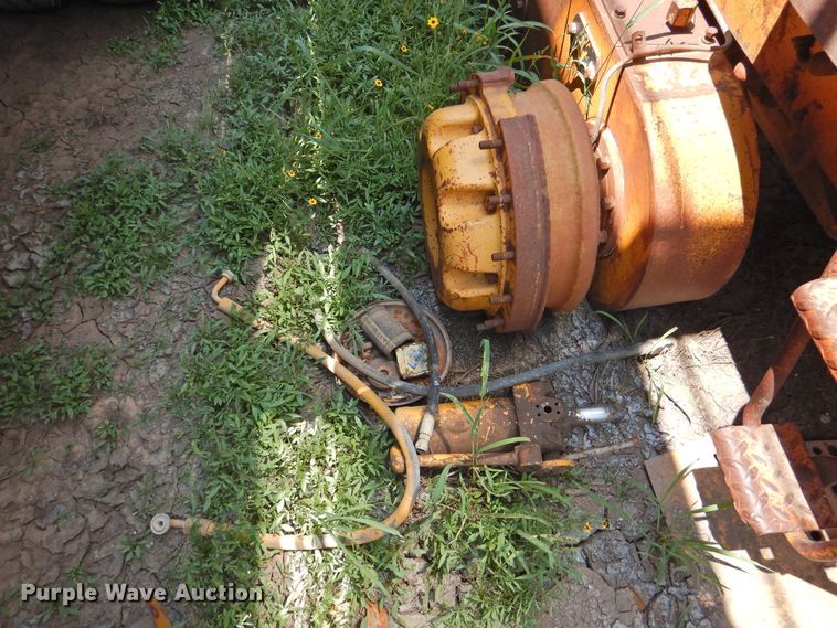 image for item DK2402 1969 Caterpillar 14E  rigid frame motor grader