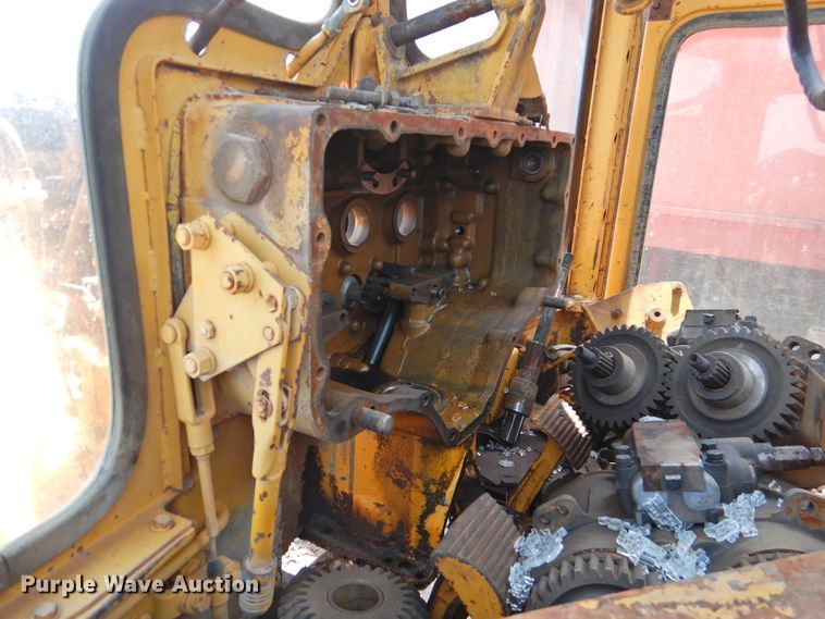 image for item DK2402 1969 Caterpillar 14E  rigid frame motor grader