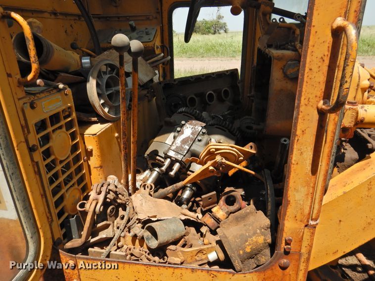 image for item DK2402 1969 Caterpillar 14E  rigid frame motor grader