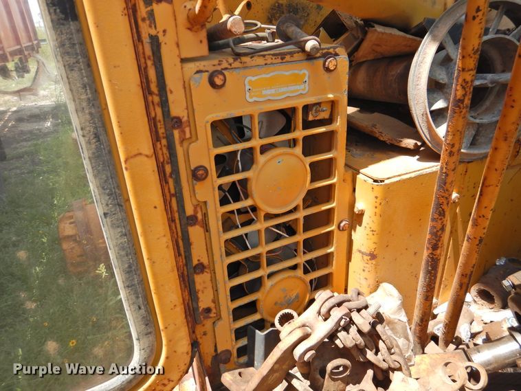 image for item DK2402 1969 Caterpillar 14E  rigid frame motor grader