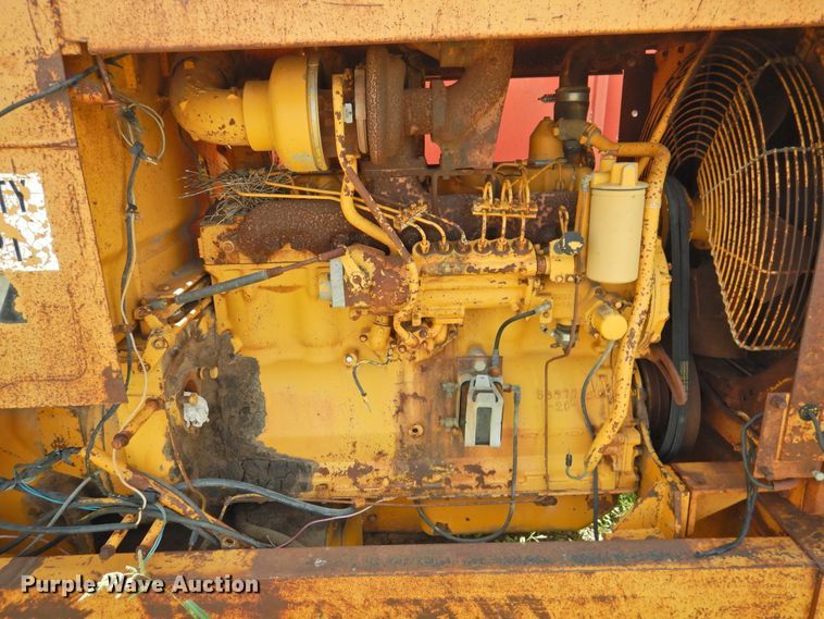 image for item DK2402 1969 Caterpillar 14E  rigid frame motor grader