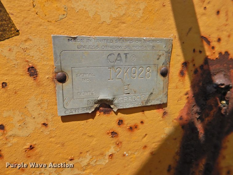 image for item DK2402 1969 Caterpillar 14E  rigid frame motor grader