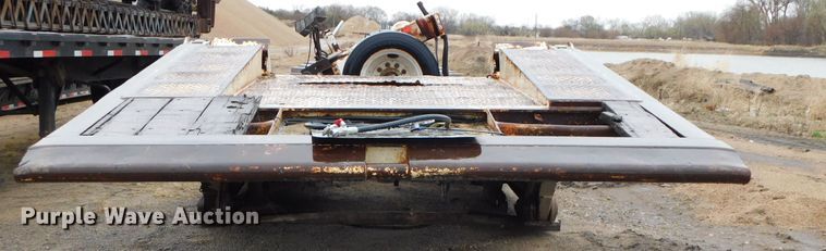 image for item DK8502 1994 Load King 403DFP  lowboy equipment trailer