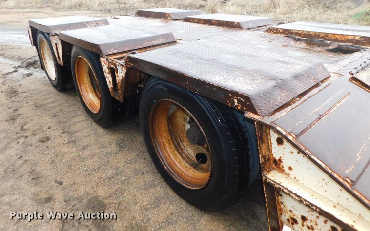 image for item DK8502 1994 Load King 403DFP  lowboy equipment trailer