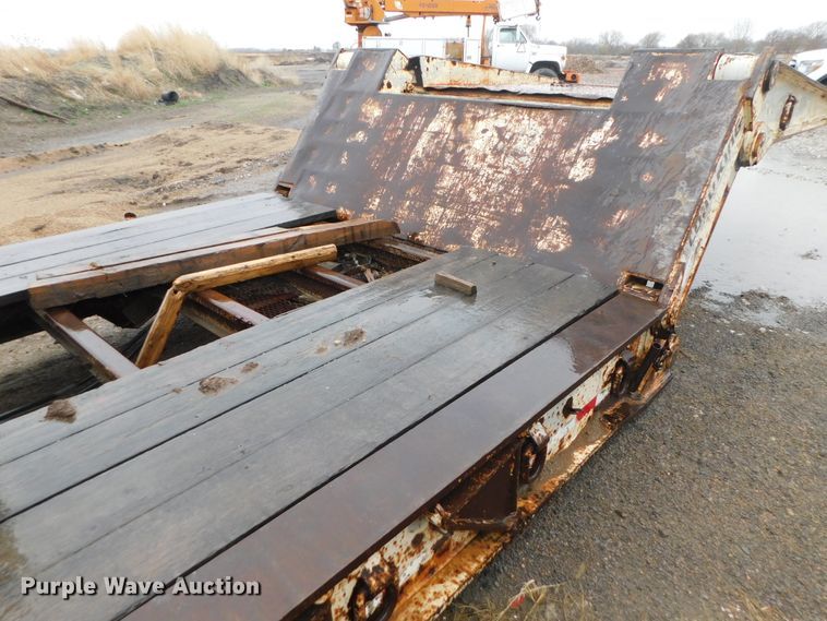 image for item DK8502 1994 Load King 403DFP  lowboy equipment trailer