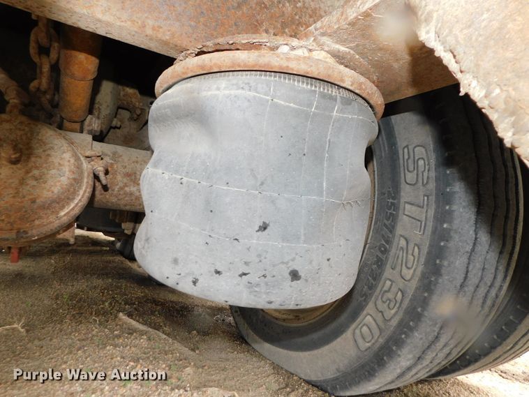 image for item DK8502 1994 Load King 403DFP  lowboy equipment trailer