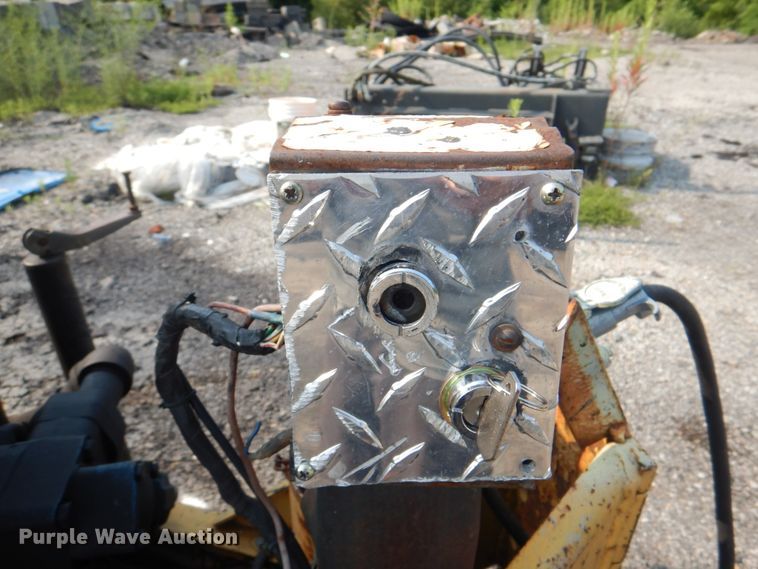 image for item DL0101 Bear Cat BK250D  melter / applicator