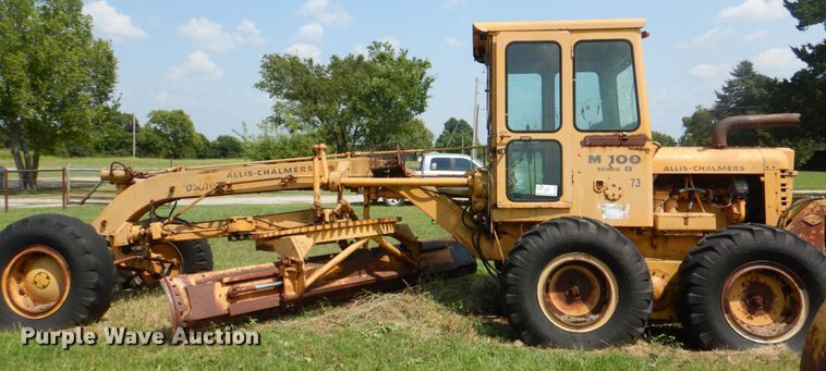 image for item DL0531 Allis-Chalmers M100 Series B  rigid frame motor grader