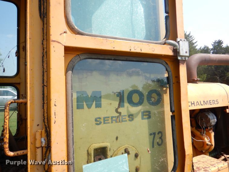 image for item DL0531 Allis-Chalmers M100 Series B  rigid frame motor grader