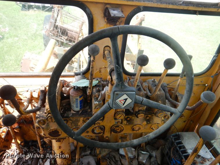 image for item DL0531 Allis-Chalmers M100 Series B  rigid frame motor grader