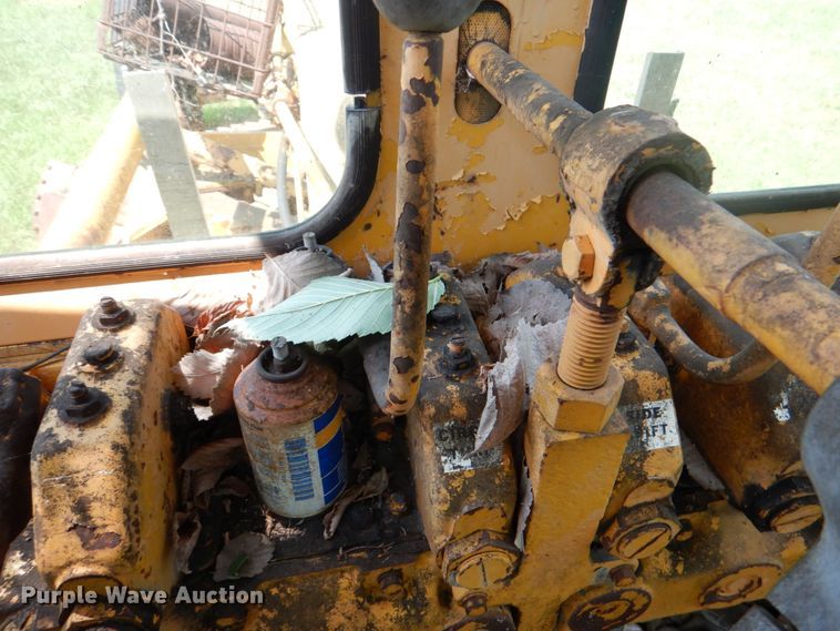 image for item DL0531 Allis-Chalmers M100 Series B  rigid frame motor grader