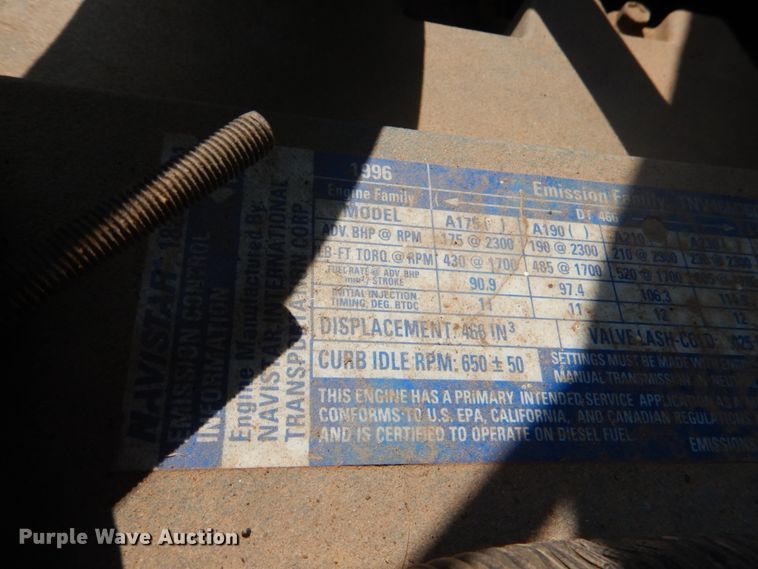 image for item DL0533 1996 International 4700  digger derrick truck