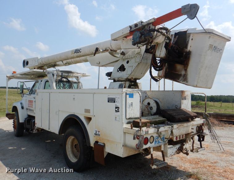 image for item DL0534 1996 Ford F800  bucket truck