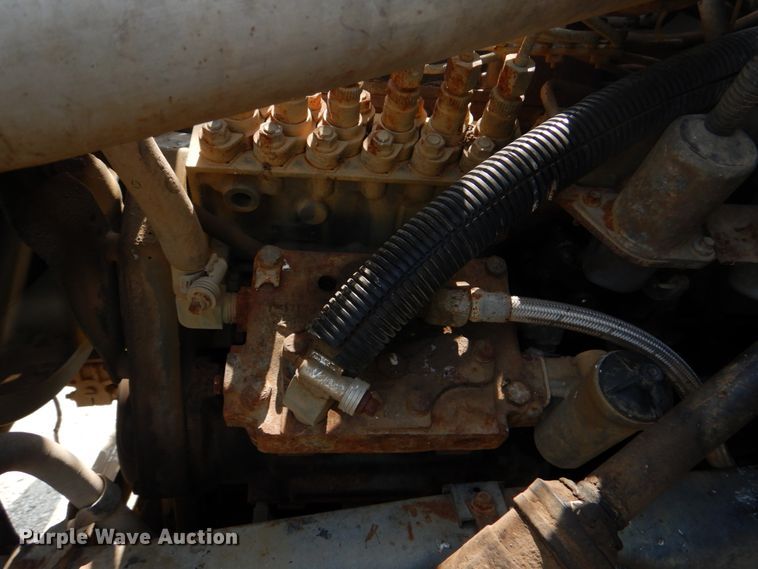 image for item DL0534 1996 Ford F800  bucket truck