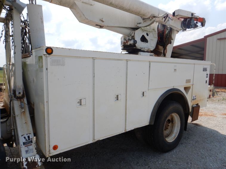 image for item DL0534 1996 Ford F800  bucket truck