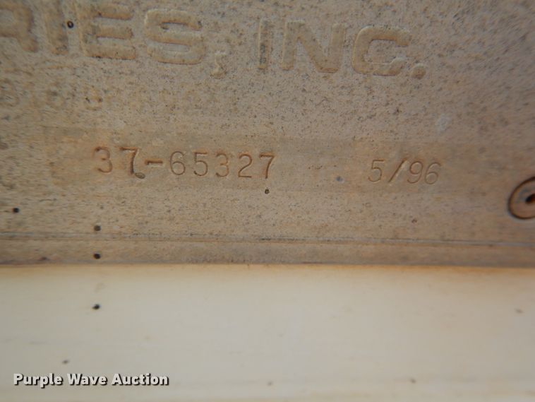 image for item DL0534 1996 Ford F800  bucket truck