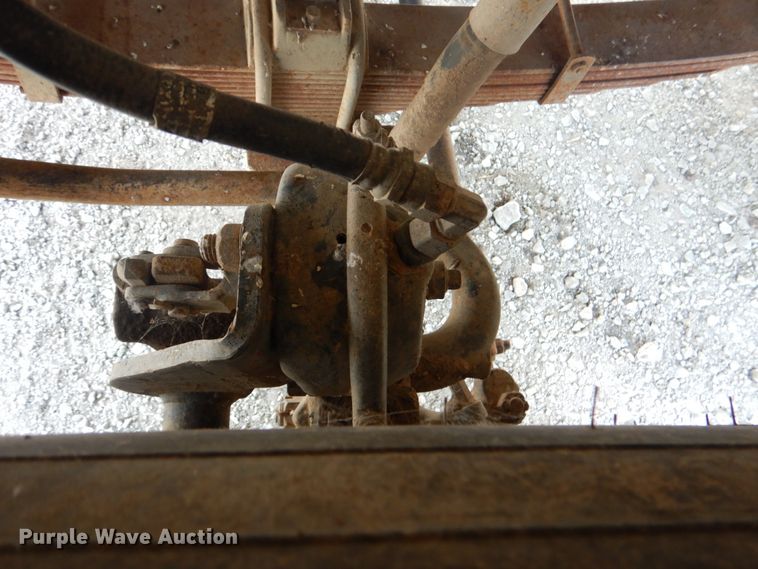 image for item DL0534 1996 Ford F800  bucket truck