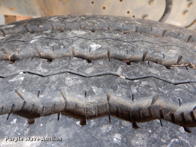 image for item DL0534 1996 Ford F800  bucket truck