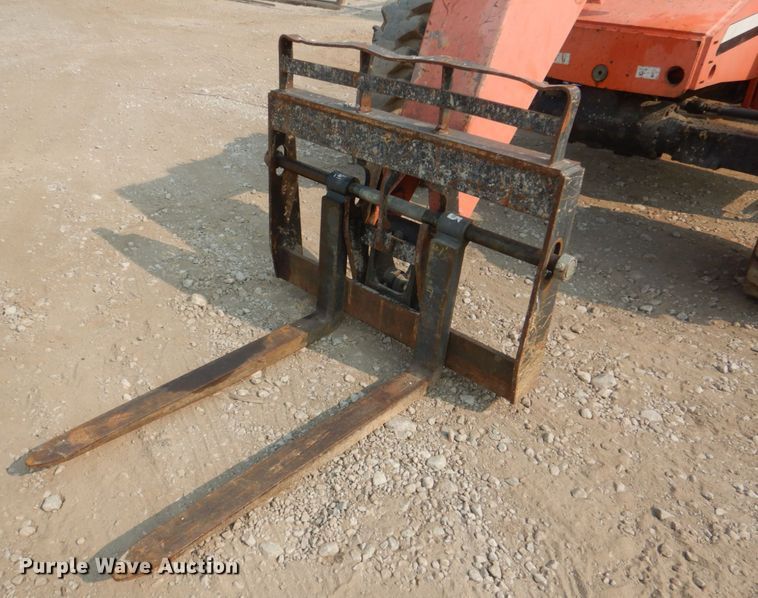 image for item DL0540 2007 JLG 8042  telehandler